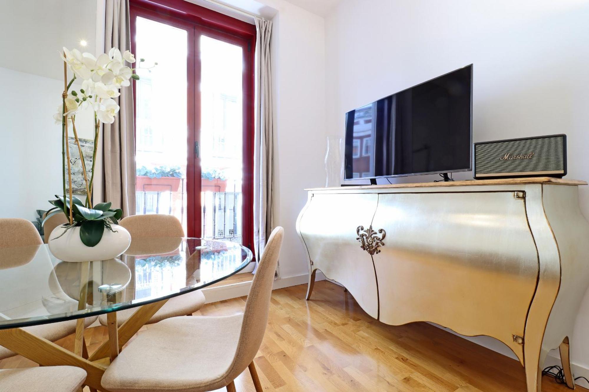 Chueca Suites Madrid Esterno foto