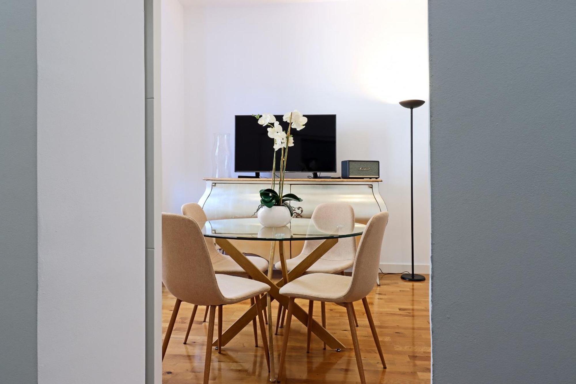 Chueca Suites Madrid Esterno foto